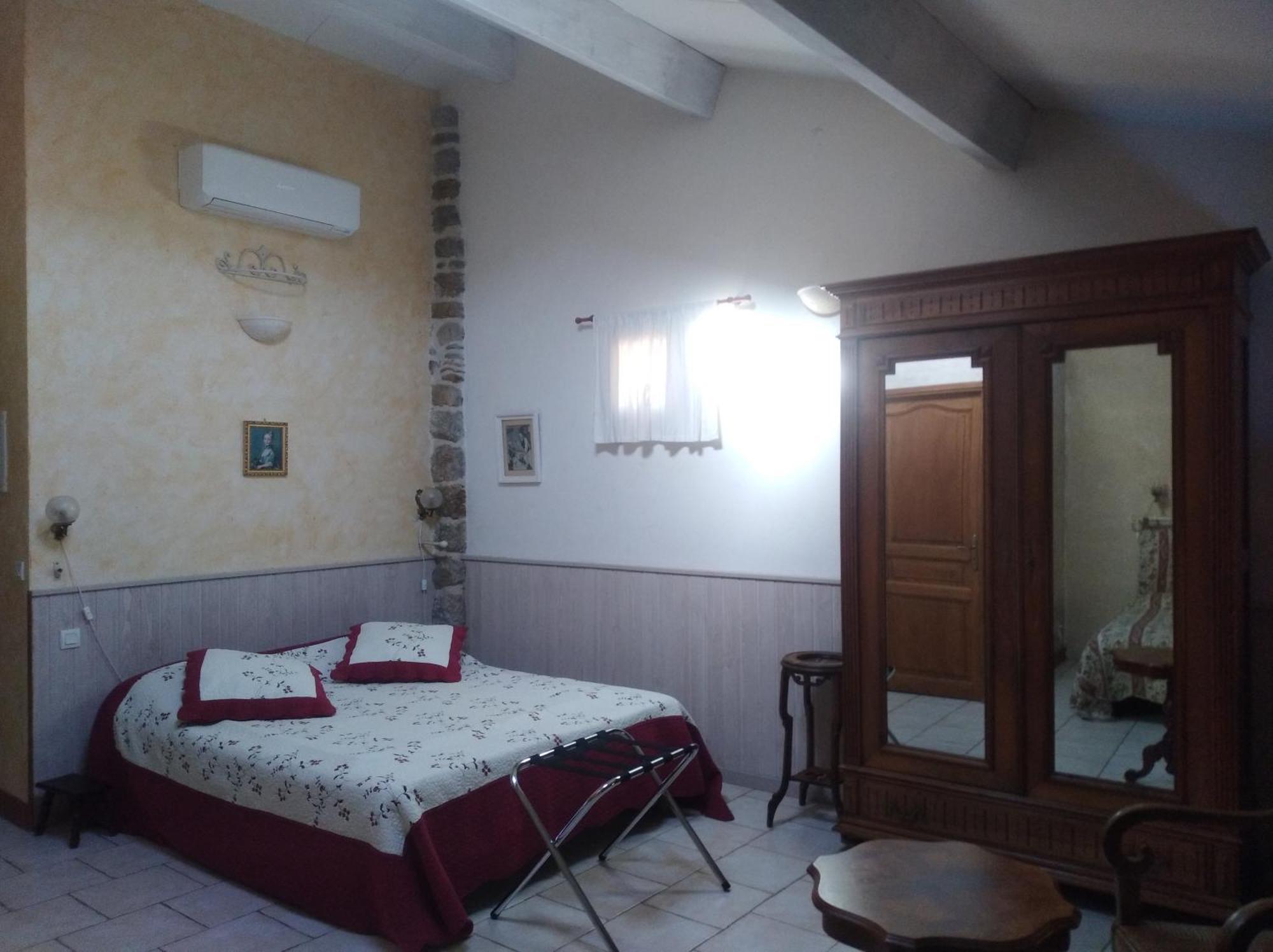 Le Mas De La Musardiere Chambres D Hotes Les Assions Luaran gambar