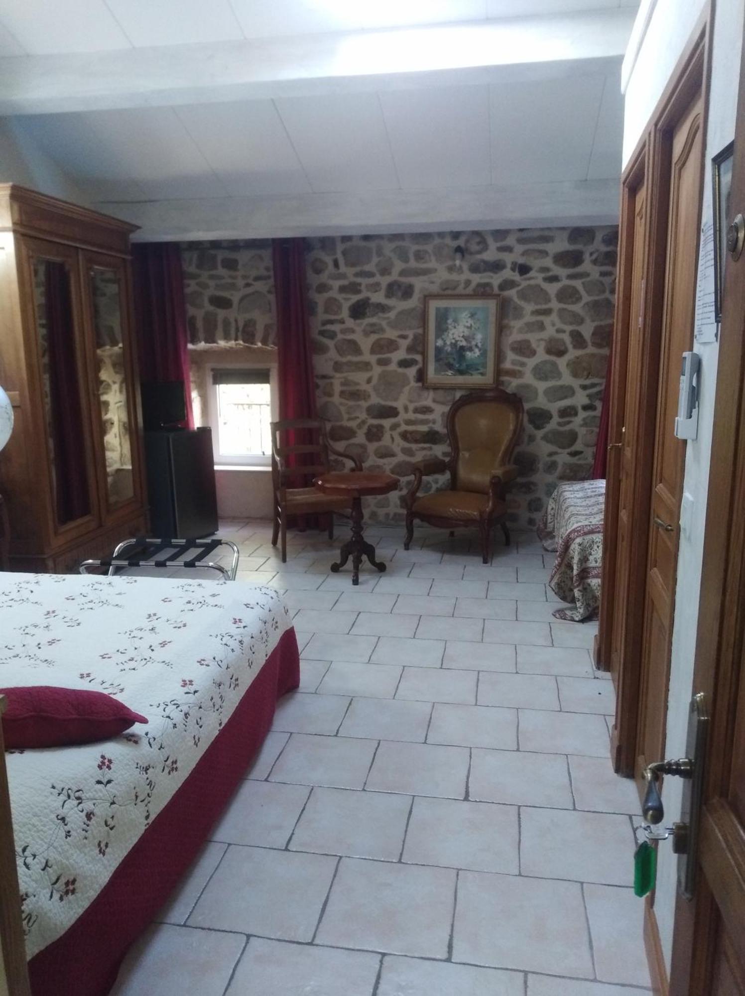 Le Mas De La Musardiere Chambres D Hotes Les Assions Luaran gambar