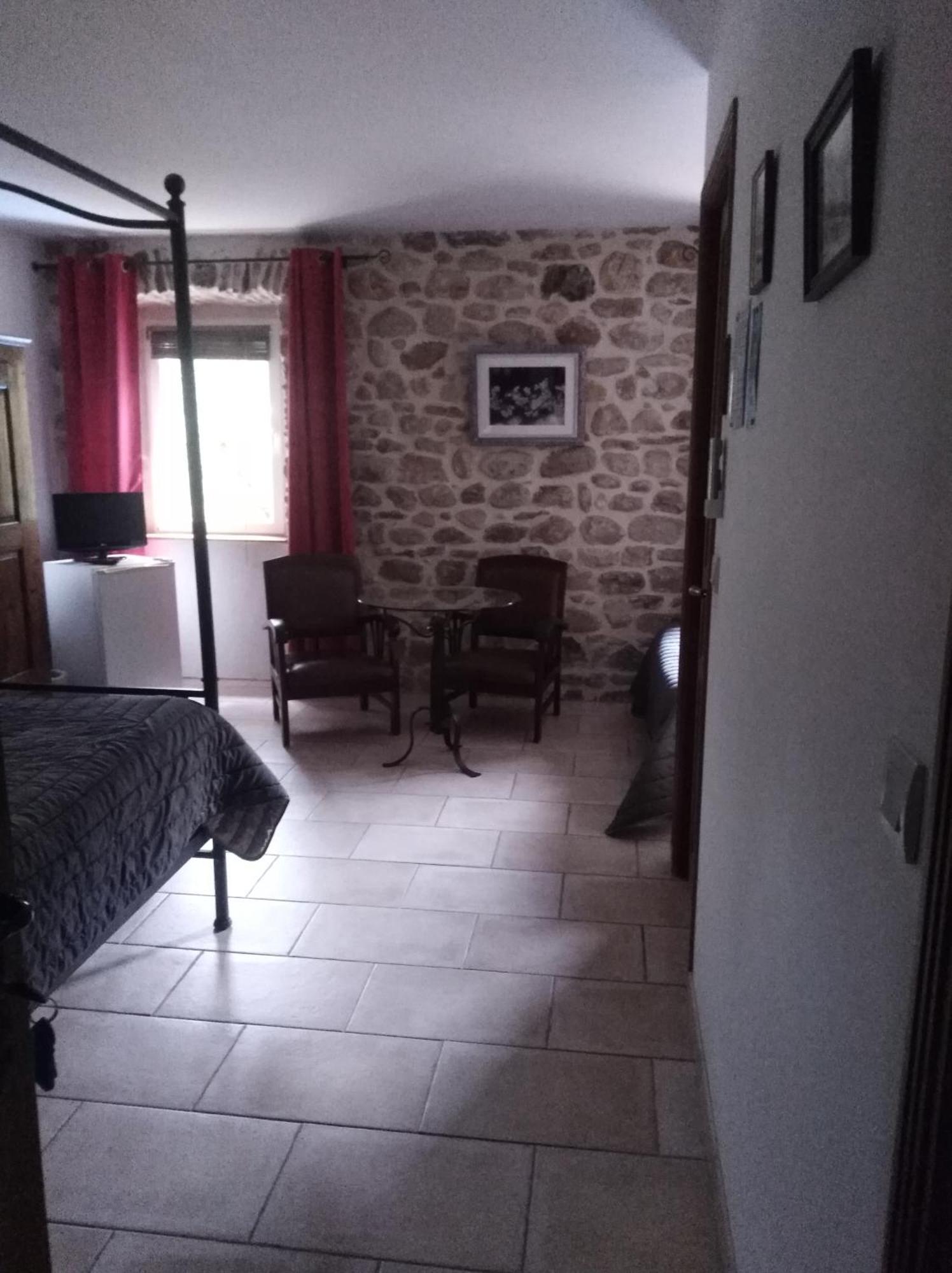 Le Mas De La Musardiere Chambres D Hotes Les Assions Luaran gambar